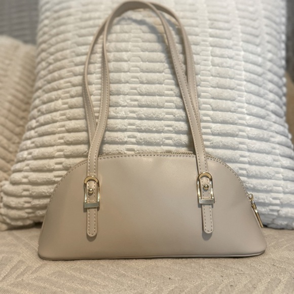 Madison West Shoulder Bag NWOT - Picture 1 of 4